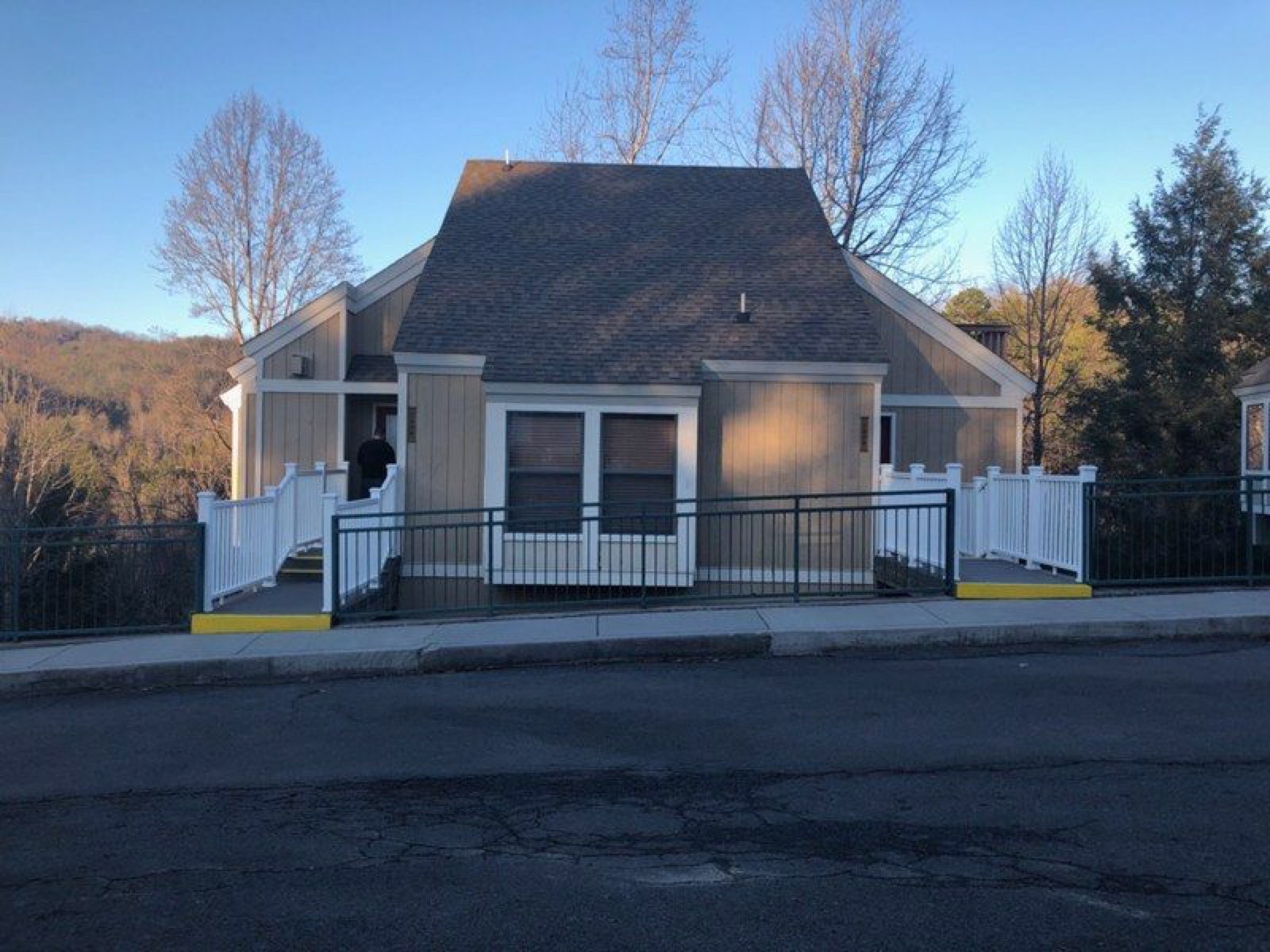 Rayze Roofing · South Topsail Beach, NC